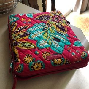 Vera Bradley Rumba PatternIconic Tablet Tamer Case